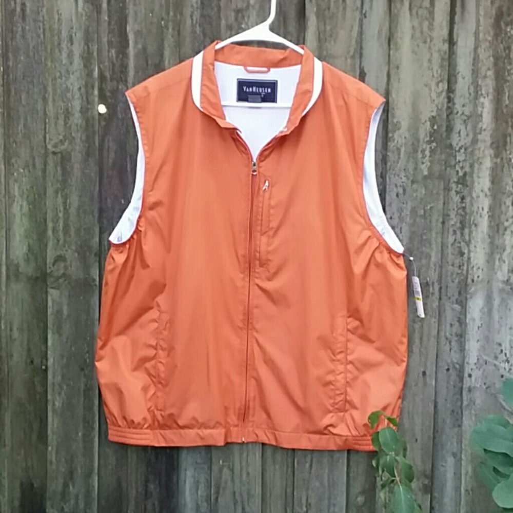 VAN HEUSEN VEST